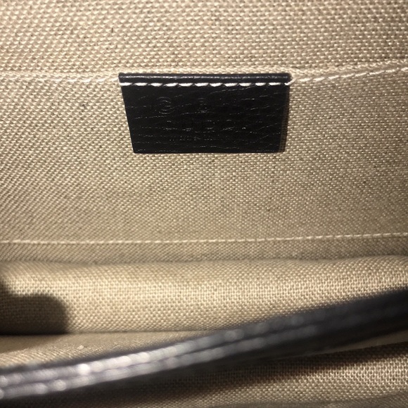 Authentic Gucci interlocking Gg black handbag - Picture 6 of 8